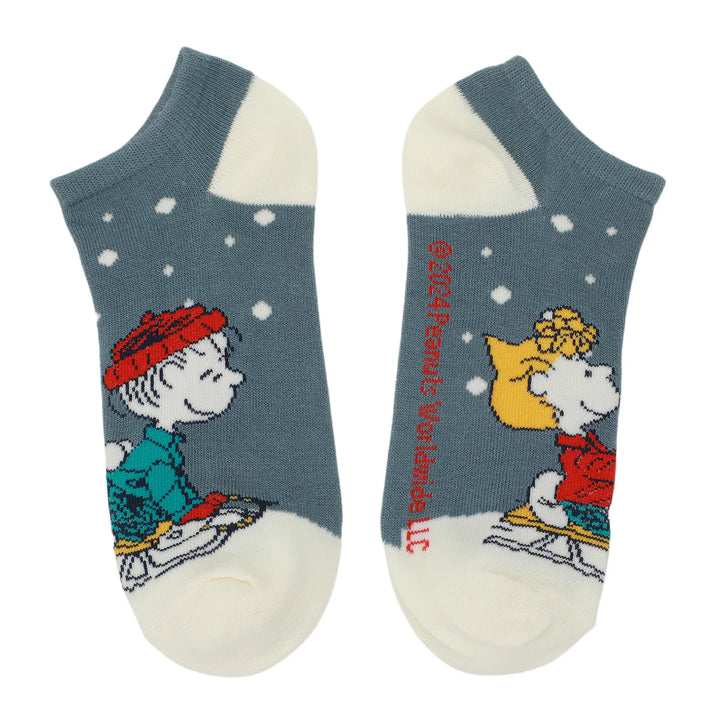 BioWorld Socks & Tees Peanuts Winter Holiday Scenes Women's 5-Pair Ankle Socks
