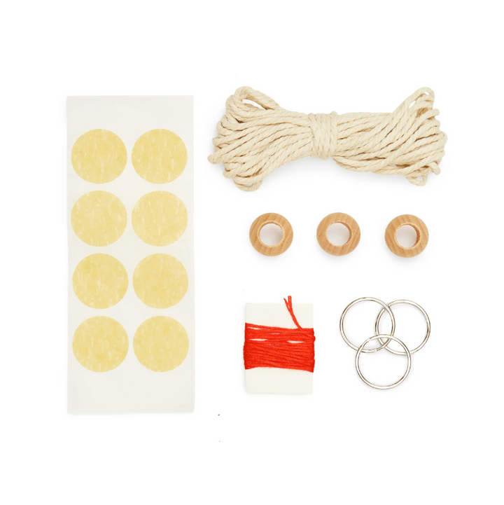 KIKKERLAND Arts & Crafts Crafters Macrame Keychain Kit