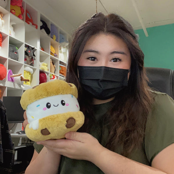 Squishable Toy Stuffed Plush Snugglemi Snackers Cookie Ice Cream Sandwich