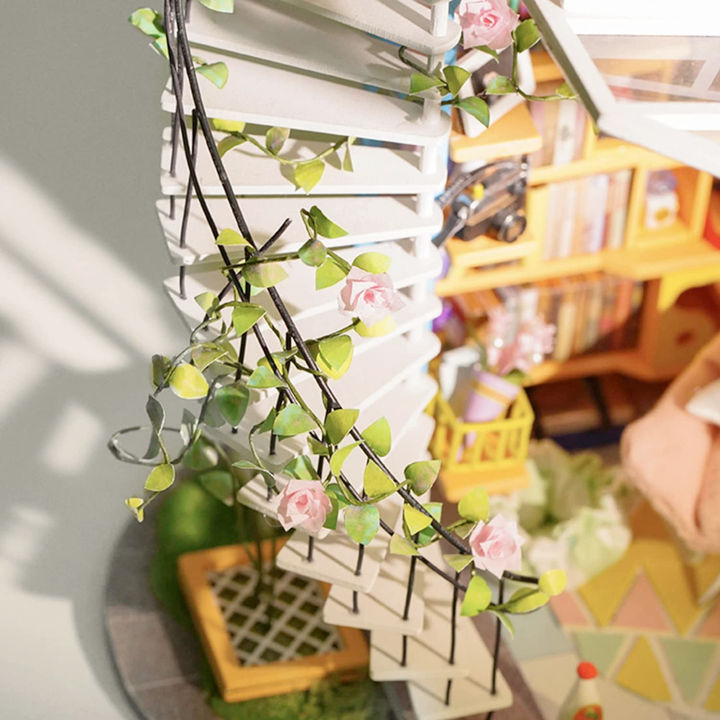 Hands Craft Arts & Crafts DIY Miniature Dollhouse Kit: Dora's Loft