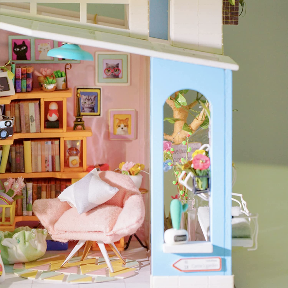 Hands Craft Arts & Crafts DIY Miniature Dollhouse Kit: Dora's Loft