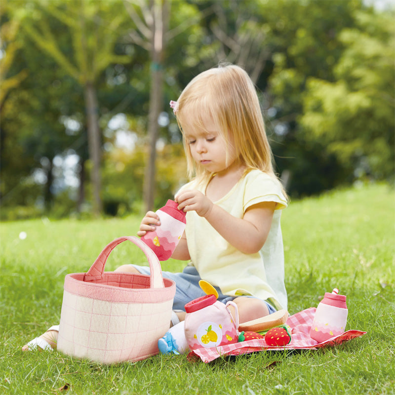 Hape Toy Infant & Toddler Toddler Picnic Set
